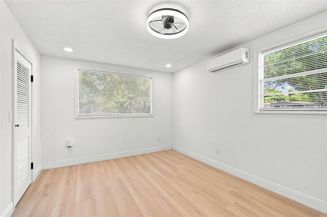 7017 20TH STREET N, St Petersburg, FL 33702