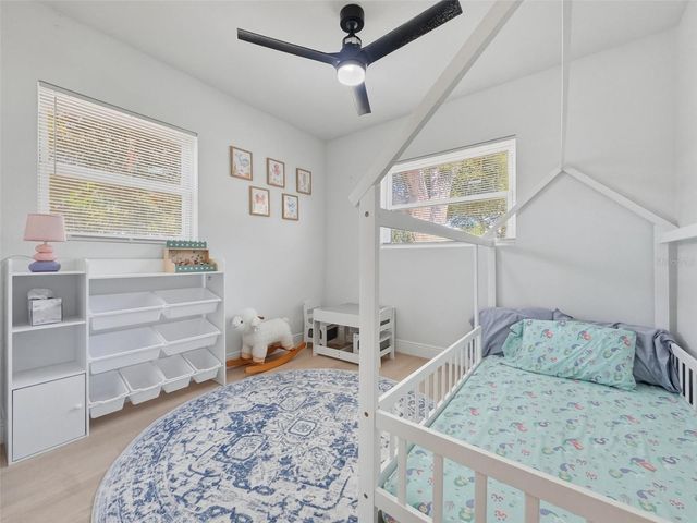 7017 20TH STREET N, St Petersburg, FL 33702