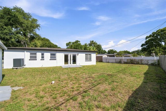 7017 20TH STREET N, St Petersburg, FL 33702