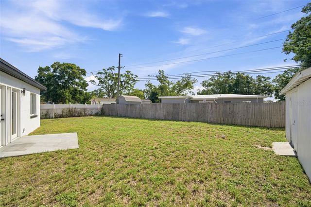 7017 20TH STREET N, St Petersburg, FL 33702