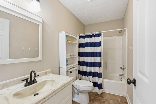 1000 Blair Road, Mount Airy, GA 30563