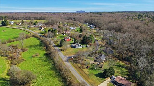 1000 Blair Road, Mount Airy, GA 30563