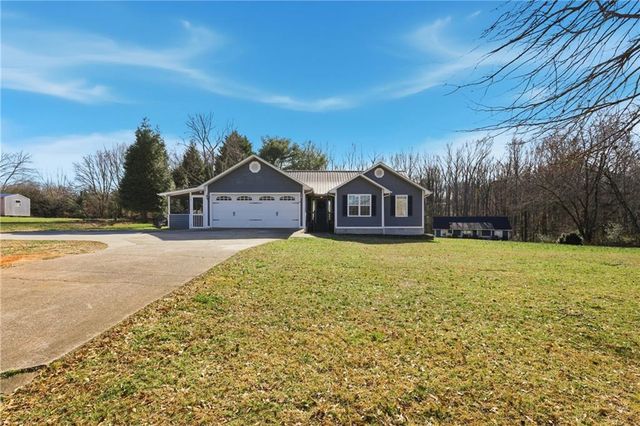 1000 Blair Road, Mount Airy, GA 30563