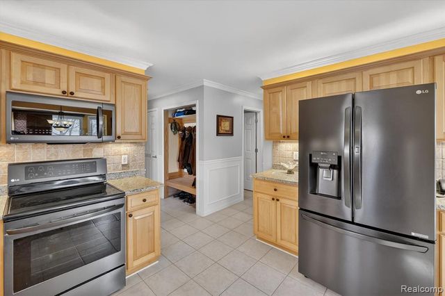 37822 Lilac Lane, Richmond, MI 48062