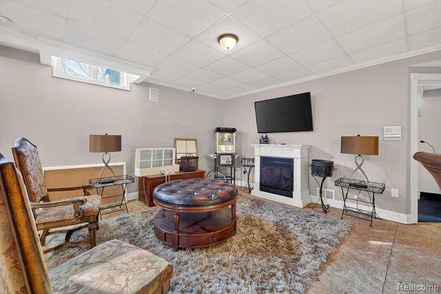 37822 Lilac Lane, Richmond, MI 48062