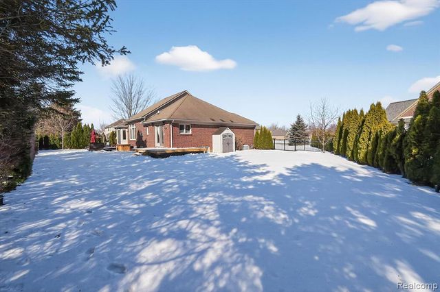 37822 Lilac Lane, Richmond, MI 48062