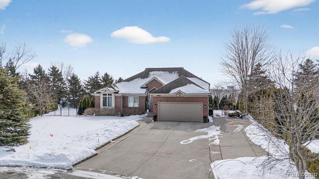 37822 Lilac Lane, Richmond, MI 48062