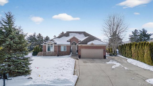 37822 Lilac Lane, Richmond, MI 48062