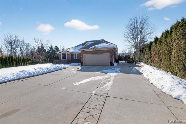 37822 Lilac Lane, Richmond, MI 48062