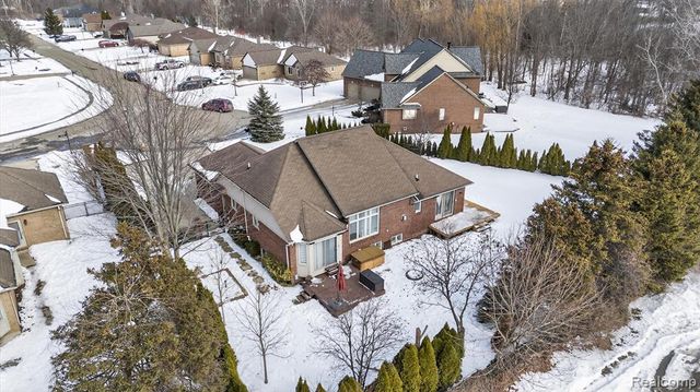 37822 Lilac Lane, Richmond, MI 48062