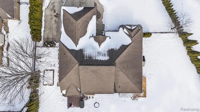 37822 Lilac Lane, Richmond, MI 48062