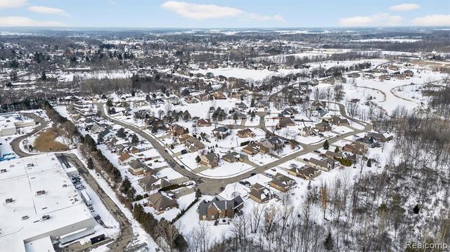 37822 Lilac Lane, Richmond, MI 48062