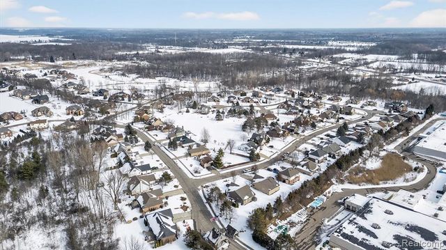 37822 Lilac Lane, Richmond, MI 48062