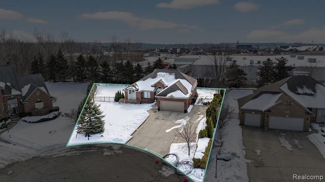 37822 Lilac Lane, Richmond, MI 48062