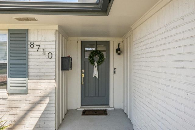 8710 Burkhart Road, Houston, TX 77055