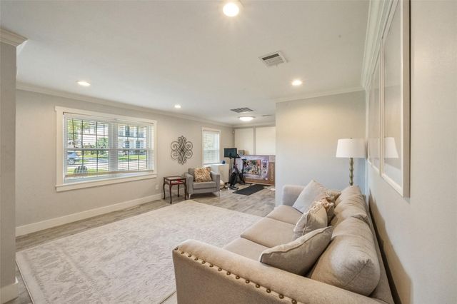 8710 Burkhart Road, Houston, TX 77055