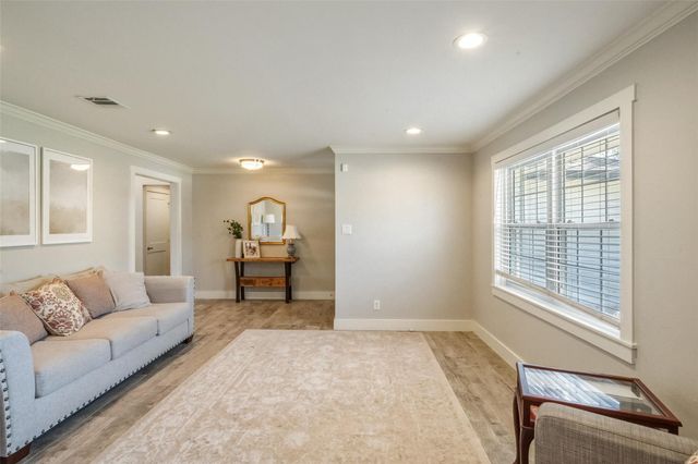 8710 Burkhart Road, Houston, TX 77055