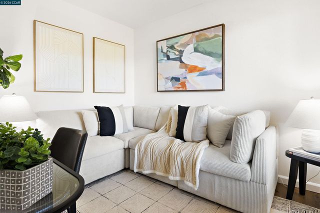 3136 Ptarmigan Dr 6, Walnut Creek, CA 94595