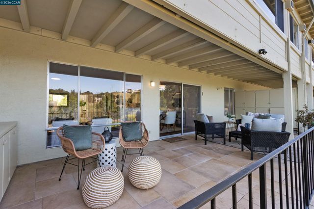 3136 Ptarmigan Dr 6, Walnut Creek, CA 94595