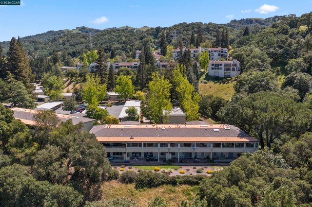 3136 Ptarmigan Dr 6, Walnut Creek, CA 94595