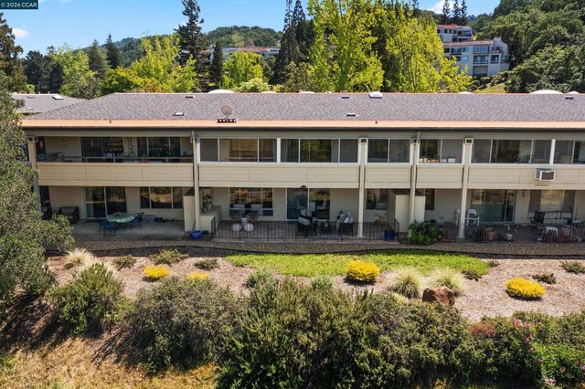 3136 Ptarmigan Dr 6, Walnut Creek, CA 94595