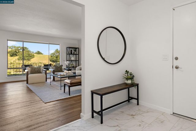 3136 Ptarmigan Dr 6, Walnut Creek, CA 94595