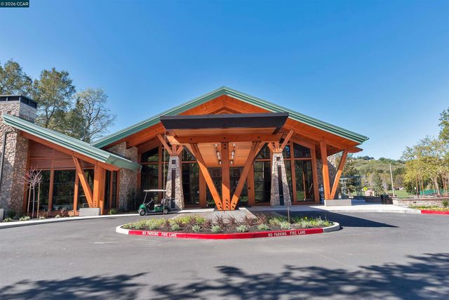 3136 Ptarmigan Dr 6, Walnut Creek, CA 94595