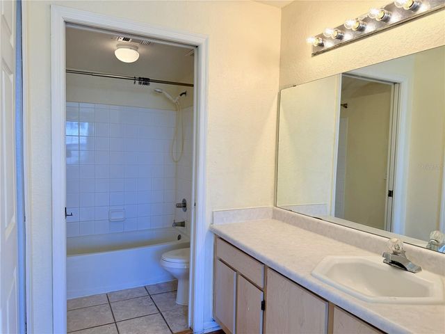 13839 FAIRWAY ISLAND DRIVE 1124, Orlando, FL 32837