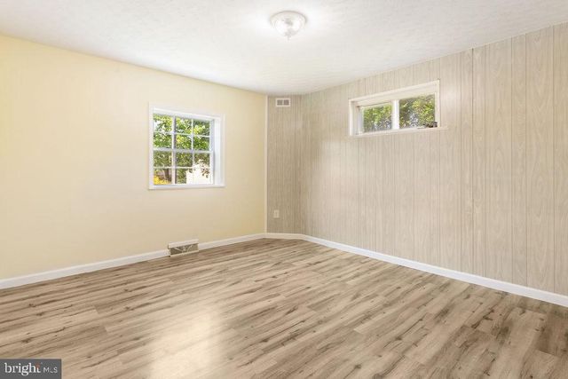 311 E LANCASTER ST, Red Lion, PA 17356