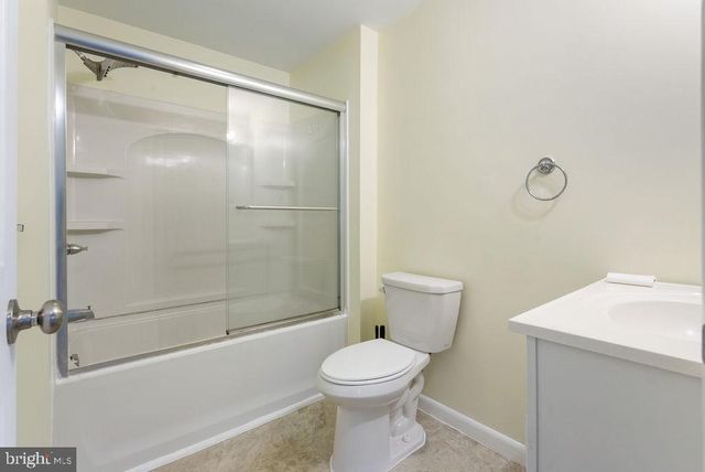 311 E LANCASTER ST, Red Lion, PA 17356