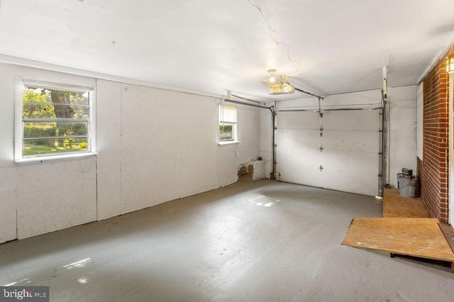 311 E LANCASTER ST, Red Lion, PA 17356