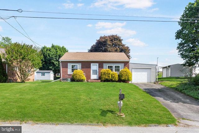 311 E LANCASTER ST, Red Lion, PA 17356