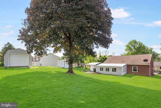 311 E LANCASTER ST, Red Lion, PA 17356