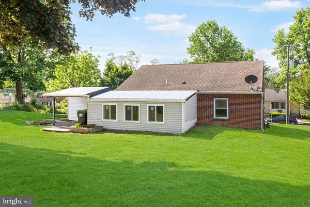 311 E LANCASTER ST, Red Lion, PA 17356