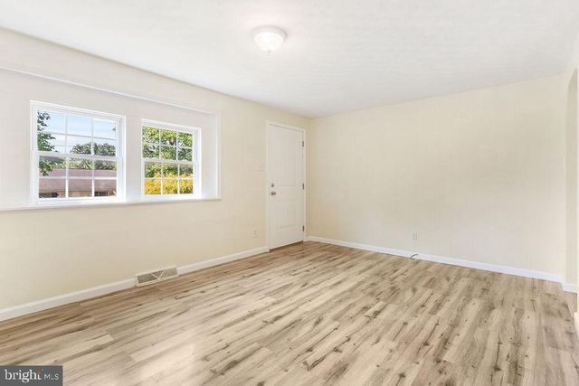 311 E LANCASTER ST, Red Lion, PA 17356