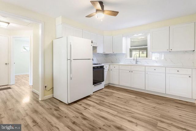 311 E LANCASTER ST, Red Lion, PA 17356
