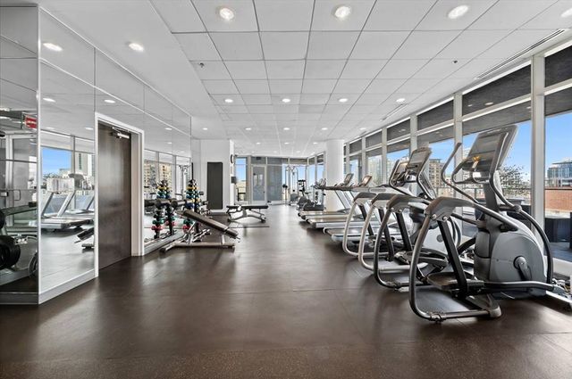 303 W OHIO Street 3501, Chicago, IL 60610