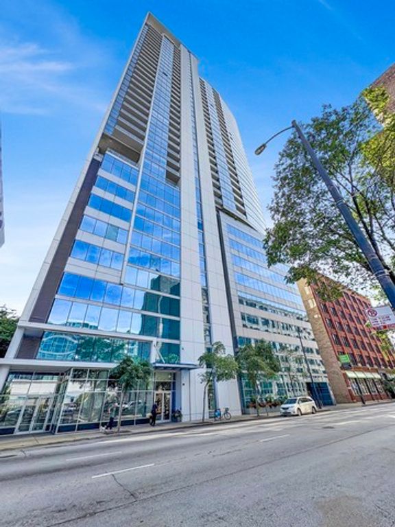 303 W OHIO Street 3501, Chicago, IL 60610
