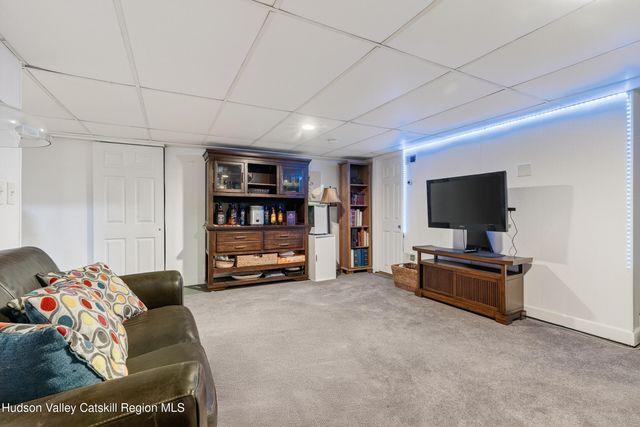 15 Closs Drive, Rhinebeck, NY 12572