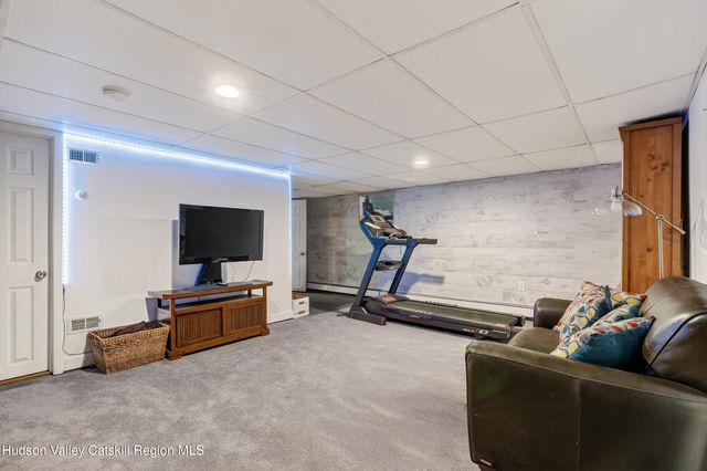 15 Closs Drive, Rhinebeck, NY 12572