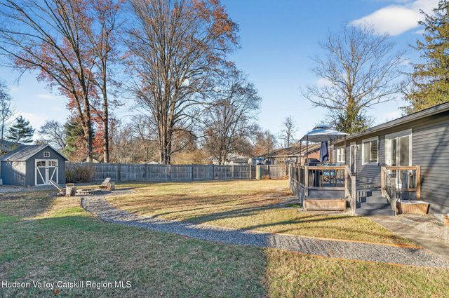 15 Closs Drive, Rhinebeck, NY 12572