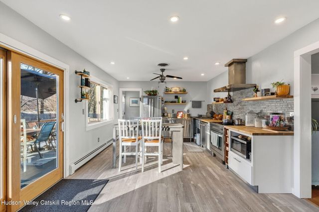 15 Closs Drive, Rhinebeck, NY 12572