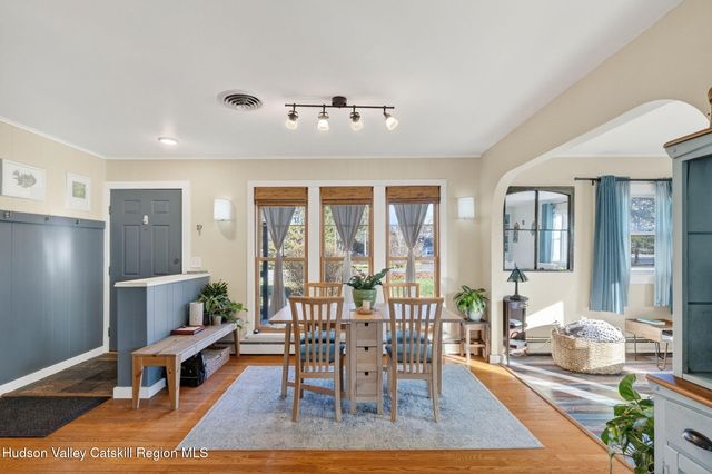 15 Closs Drive, Rhinebeck, NY 12572