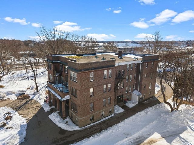 138 Main St 13, Fairhaven, MA 02719