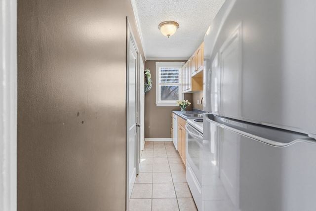 138 Main St 13, Fairhaven, MA 02719