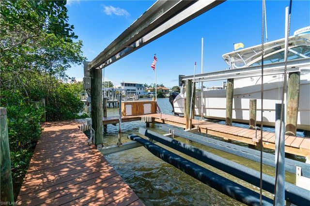 197 San Mateo DR, Bonita Springs, FL 34134