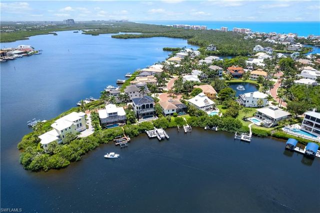 197 San Mateo DR, Bonita Springs, FL 34134