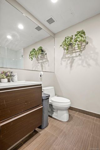 226 50th Avenue 3D, Long Island City, NY 11101