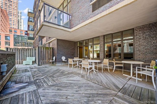 226 50th Avenue 3D, Long Island City, NY 11101