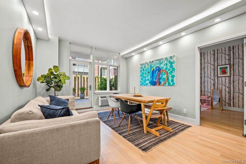 226 50th Avenue 3D, Long Island City, NY 11101